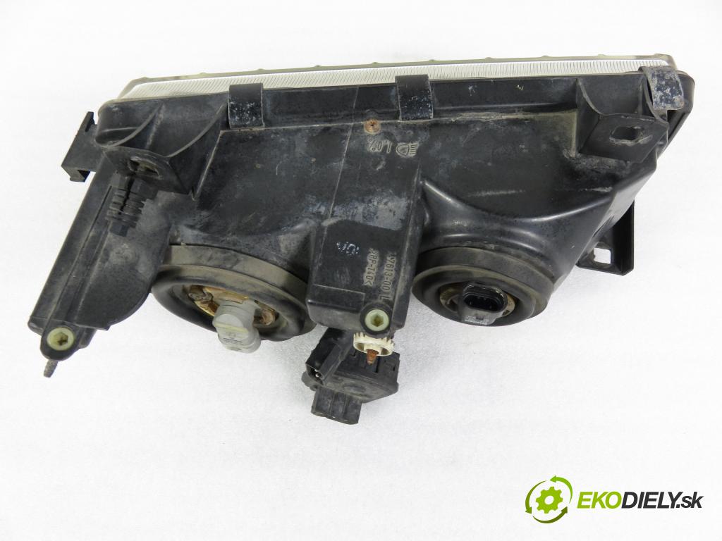 BMW 3 (E36) SEDAN 1995 141,00 325 i - M50 B25 (256S1) 2494,00 Svetlo LP 14761300