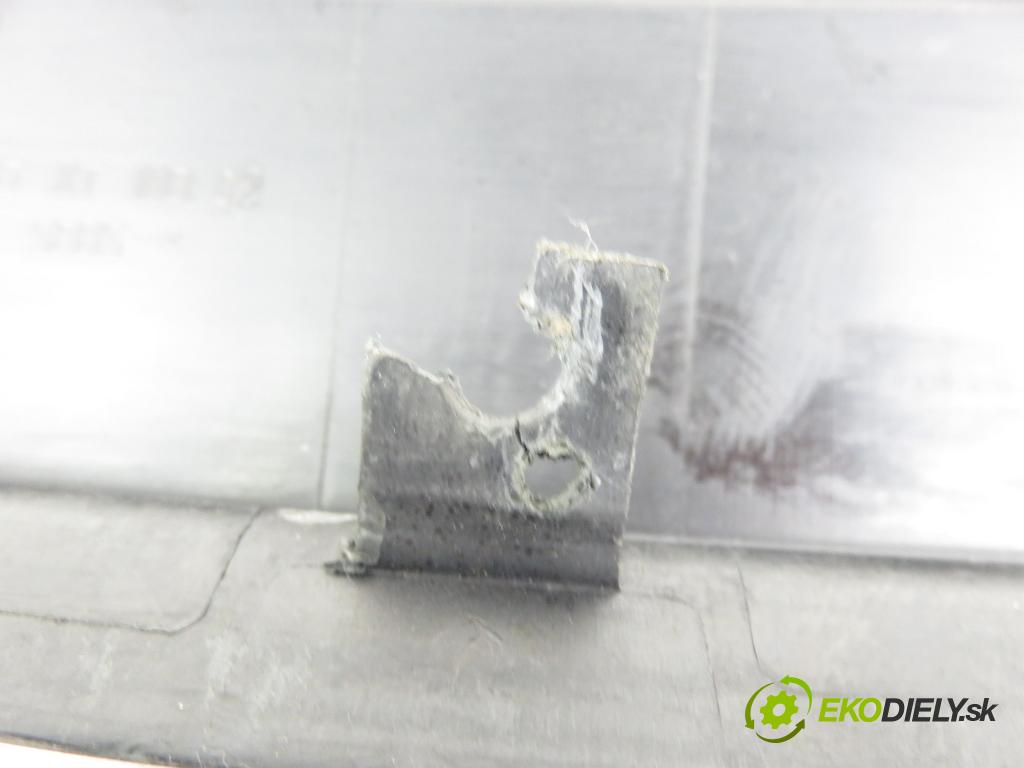 CITROEN C4 I (LC_) HB 2005 66,00 1.6 HDi - 9HX (DV6ATED4) 1560,00 Torpédo, plast pod čelné okno 96467935XT (Torpédo (plast pod čelným sklom))