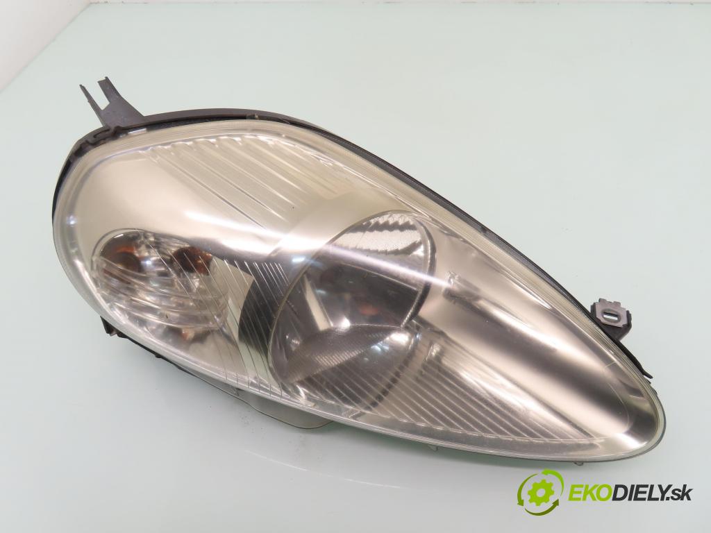 FIAT GRANDE PUNTO (199_) HB 2006 66,00 1.3 D Multijet 90 - 199 A3.000 1248,00 Svetlo PP