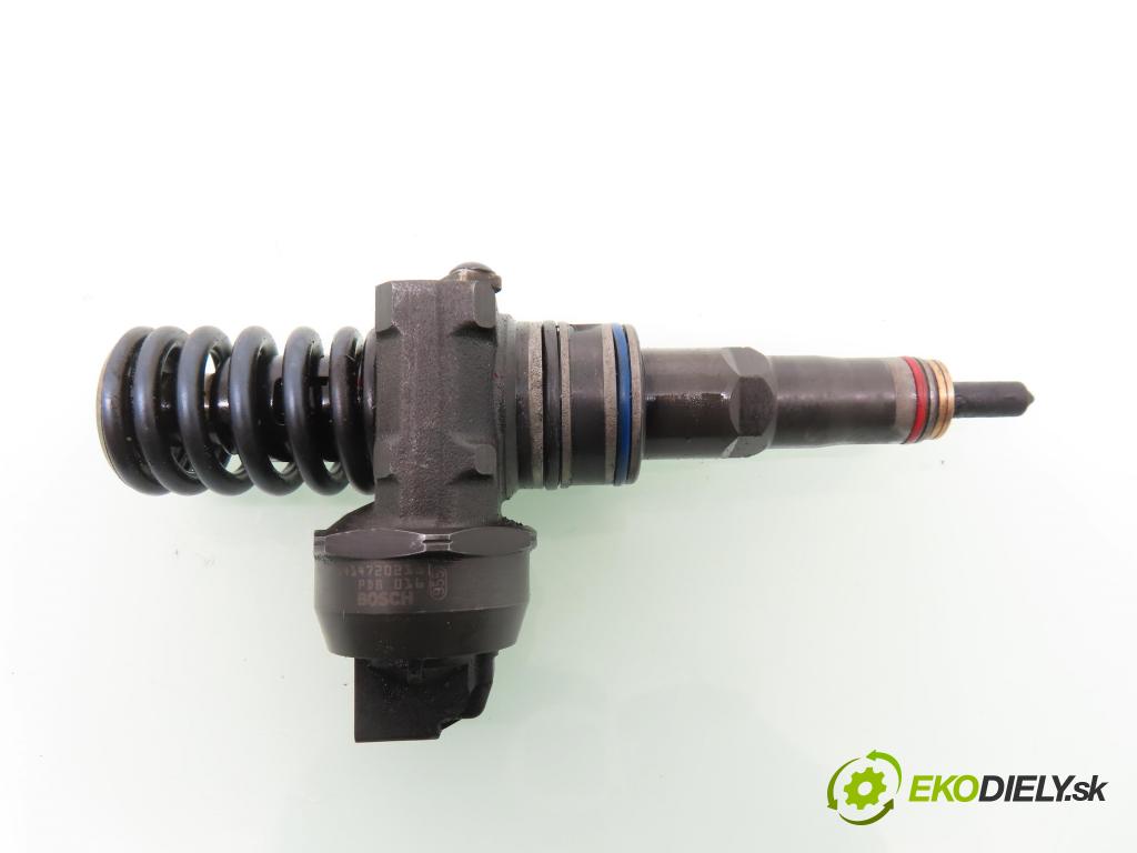 VW BORA (1J2) SEDAN 2000 85,00 1.9 TDI - AUY 1896,00 Vstrekovač 038130073AG ; 0414720215 (Vstrekovač paliva)