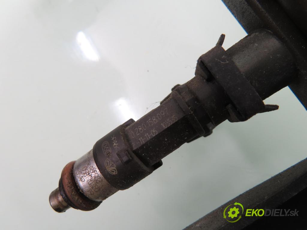 CHEVROLET EPICA (KL1_) SEDAN 2006 115,00 X 25 D1 2492,00 Lišta vstrekovacia 0280158097 (Vstrekovacia lišta)