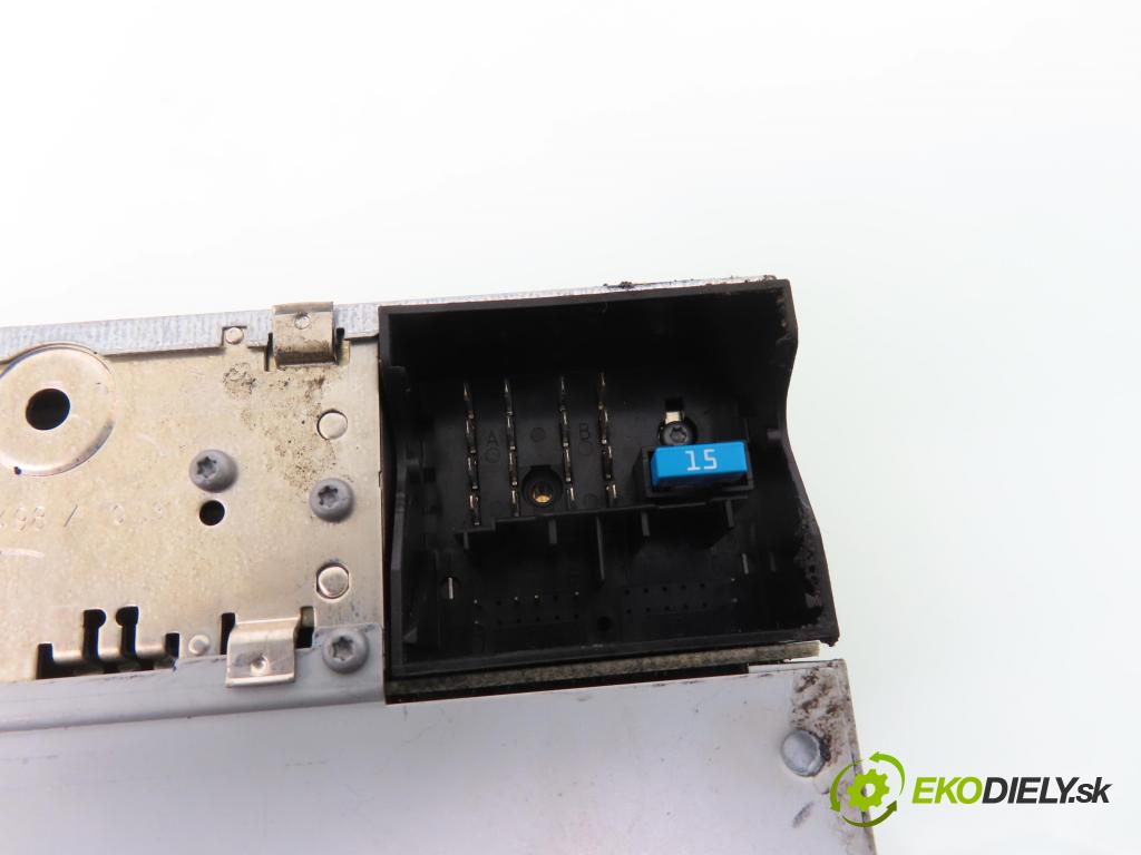 OPEL MERIVA A nadwozie wielkoprzestrzenne (MPV) (X03) MINIVAN 2005 74,00 1.6 16V - Z 16 XE 1598,00 RADIO CD 13190855 ; CD30 ; 13208191