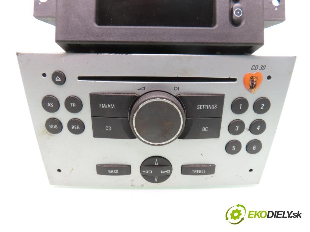 OPEL MERIVA A nadwozie wielkoprzestrzenne (MPV) (X03) MINIVAN 2005 74,00 1.6 16V - Z 16 XE 1598,00 RADIO CD 13190855 ; CD30 ; 13208191