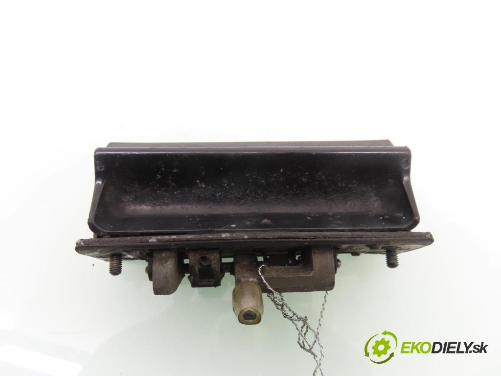 SEAT TOLEDO II (1M2) SEDAN 2001 66,00 1.9 TDI - AGR 1896,00 klika dveří kufr 1M5827561E