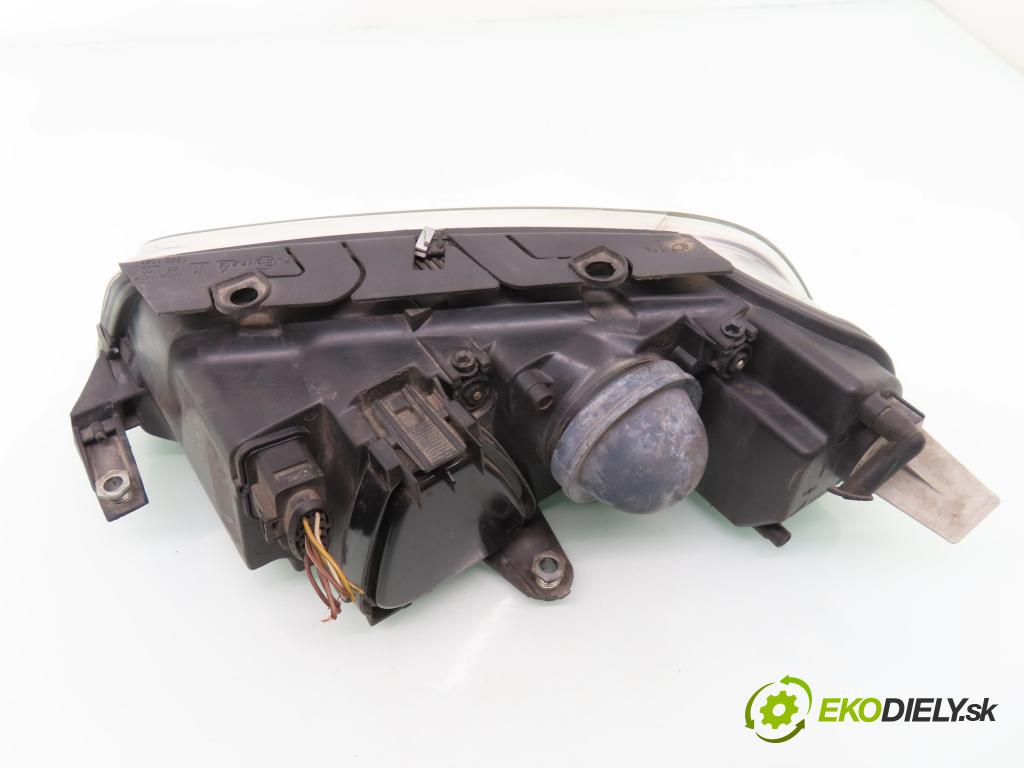 VW PASSAT B5.5 Variant (3B6) KOMBI 2000 74,00 1.9 TDI PD 101 - AVB 1896,00 Svetlo PP
