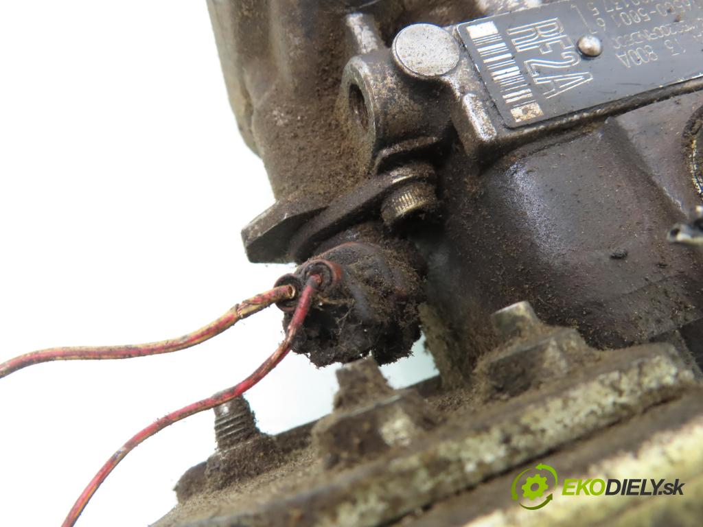 MAZDA 323 F VI (BJ) HB 2002 74,00 2.0 DITD 101 - RF4F 1998,00 Pumpa vstrekovacia RF2A13800A ; 09650050016 (Vstrekovacie čerpadlo)