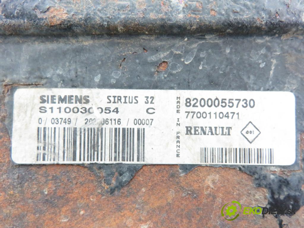 RENAULT SCENIC I (JA0/1_) MINIVAN 2000 79,00 1.6 - K4M 700 1598,00 spinačka / imobilizéra IMMO / Riadiaca jednotka 8200055730 ; S110030054C ; 8200029340A