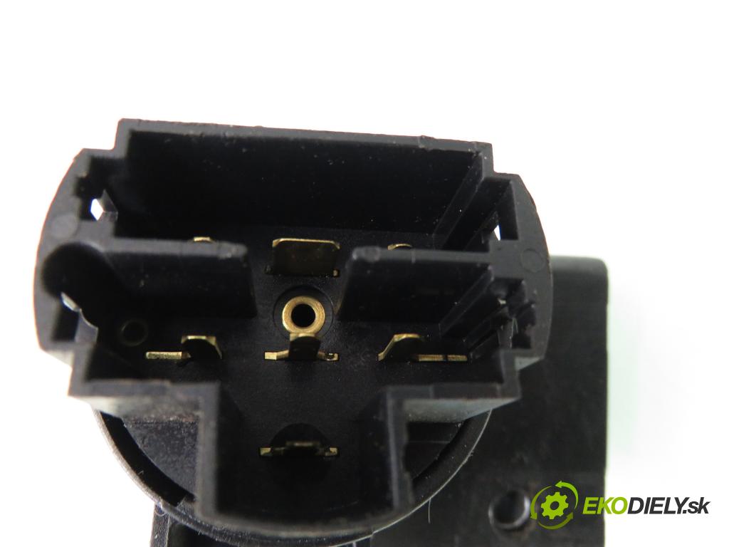 FIAT SIENA (178_) / ALBEA SEDAN 2004 59,00 1.2 - 188 A5.000 1242,00 spinačka / imobilizéra IMMO / Riadiaca jednotka 0261207490 ; 1039S01950 ; 15345181