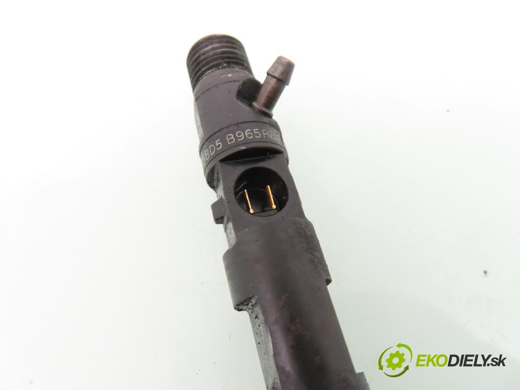 RENAULT KANGOO (KC0/1_) KOMBIVAN 2006 60,00 1.5 dCi 80 - K9K 702 1461,00 vstrekovač EJBR04001D ; 8200567290 ; 8200049873 (Vstrekovač paliva)