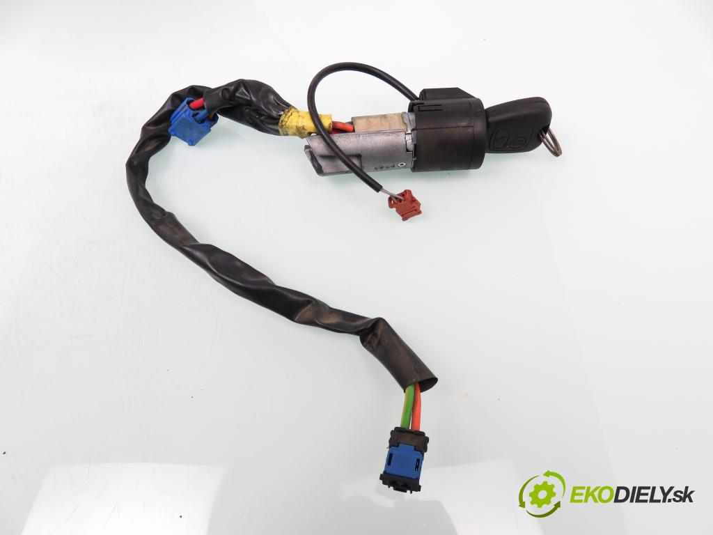 PEUGEOT 206 liftback (2A/C) HB 2002 55,00 1.4 75 - KFW 1360,00 spinačka / imobilizéra IMMO / Riadiaca jednotka 9644236480 ; 9646777380 ; 9641551180