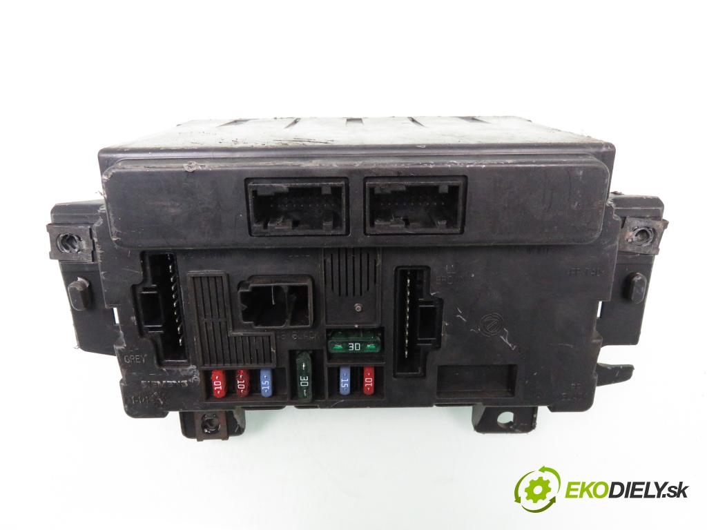 FIAT PANDA (169_) HB 2004 40,00 1.1 54 - 187 A1.000 1108,00 spinačka / imobilizéra IMMO / Riadiaca jednotka 55196259 ; IAW4AFSM ; S118578010C