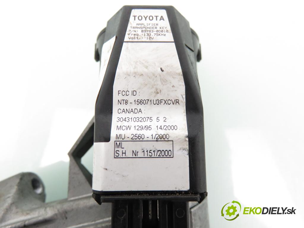 TOYOTA YARIS (_P1_) HB 2001 50,00 1.0 VVT- i 68 - 1SZ-FE 998,00 spinačka / zámky 450200D01