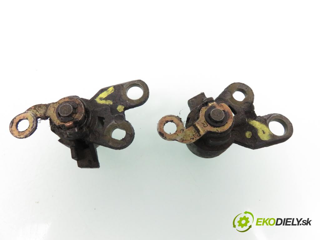 TOYOTA YARIS (_P1_) HB 2001 50,00 1.0 VVT- i 68 - 1SZ-FE 998,00 spinačka / zámky 450200D01