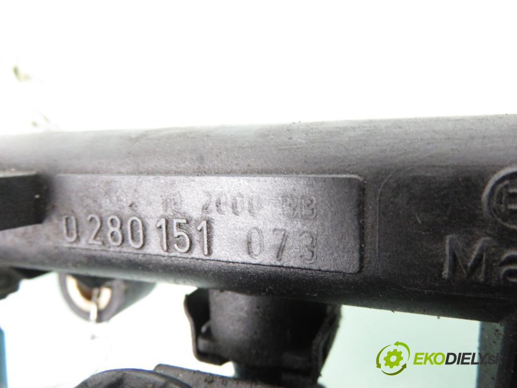 FIAT SIENA (178_) / ALBEA SEDAN 2004 59,00 1.2 - 188 A5.000 1242,00 Lišta vstrekovacia 0280151073 ; 0280155816 (Vstrekovacia lišta)