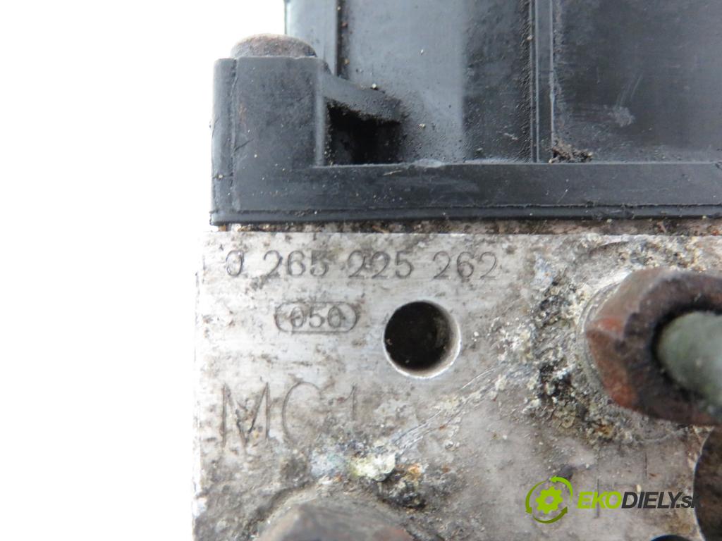 TOYOTA COROLLA (_E12_) HB 2002 81,00 1.6 VVT-i (ZZE121_) - 3ZZ-FE 1598,00 Pumpa ABS 0265950118 ; 0265225262 (Pumpa ABS)