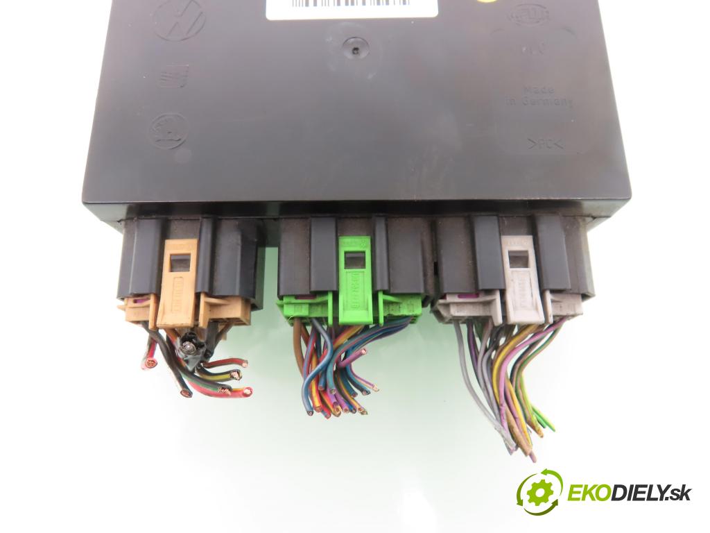 VW GOLF IV (1J1) HB 1998 66,00 1.9 TDI 90 - ALH 1896,00 MODUL komfortu 1C0962258G