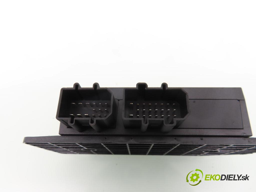 VW PASSAT B5.5 Variant (3B6) KOMBI 2003 74,00 1.9 TDI PD 101 - AVB 1896,00 MODUL komfortu 1C0959799B