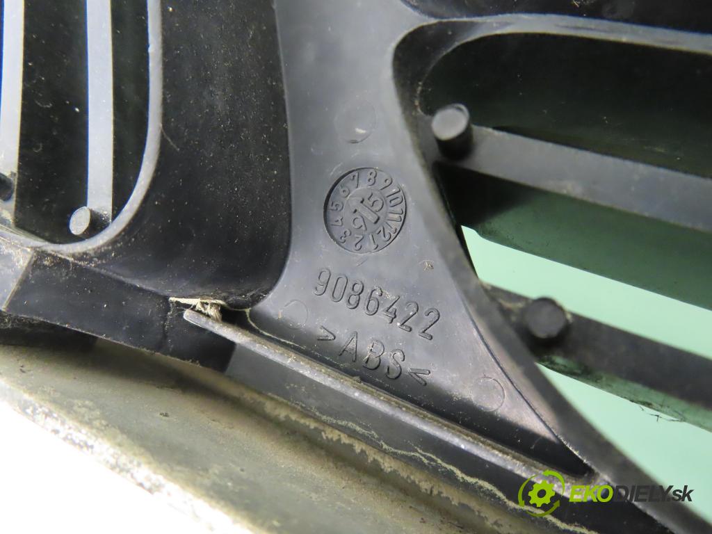 SAAB 900 II LIFTBACK 1995 136,00 2.0 -16 Turbo 185 - B204L 1985,00 mřížka / maska 4446902 ; 9086422
