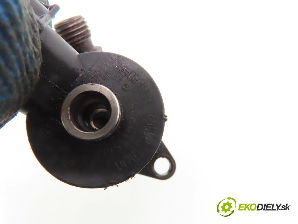 CITROEN C4 I (LC_) HB 2005 80,00 1.6 HDi - 9HY (DV6TED4) 1560,00 vstrekovač 0445110239 (Vstrekovač paliva)