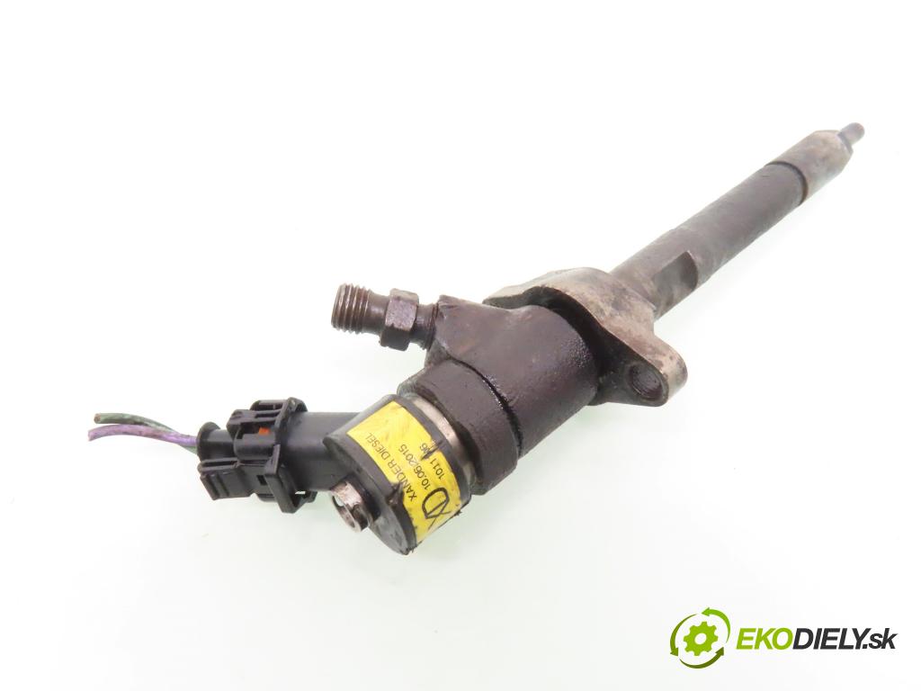 CITROEN C4 I (LC_) HB 2005 80,00 1.6 HDi - 9HY (DV6TED4) 1560,00 vstrekovač 0445110239 (Vstrekovač paliva)