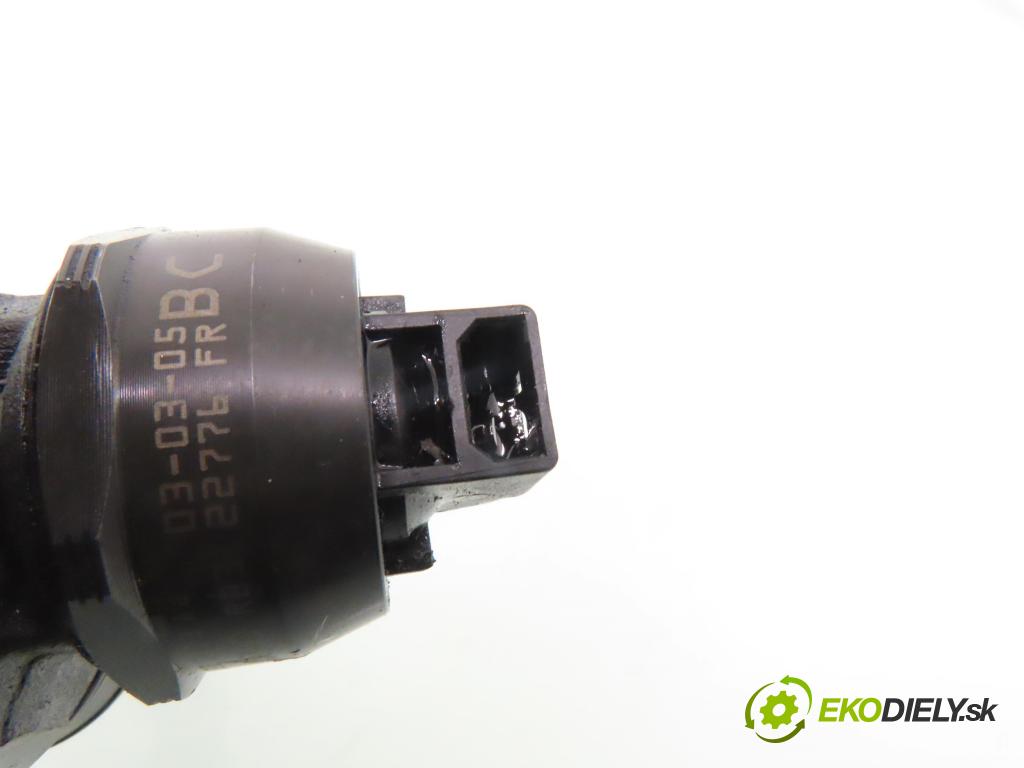 VW PASSAT B5.5 Variant (3B6) KOMBI 2003 74,00 1.9 TDI PD 101 - AVB 1896,00 Vstrekovač 038130073AJ ; 0414720037 (Vstrekovač paliva)