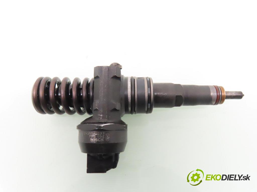 VW PASSAT B5.5 Variant (3B6) KOMBI 2003 74,00 1.9 TDI PD 101 - AVB 1896,00 Vstrekovač 038130073AJ ; 0414720037 (Vstrekovač paliva)