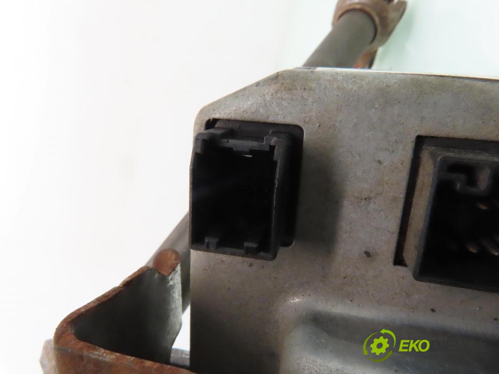 FIAT PANDA (169_) HB 2004 40,00 1.1 54 - 187 A1.000 1108,00 SLOUPEC / PODPORA elektrický 51746818 ; 26096580 ; 26093217