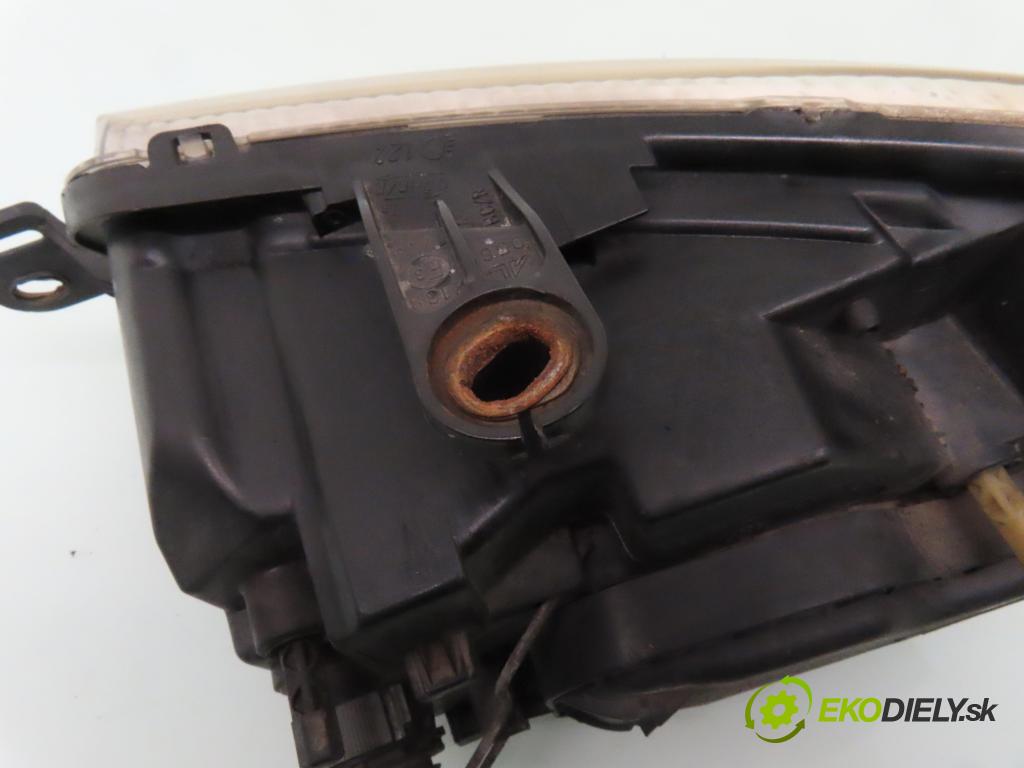 FIAT PANDA (169_) HB 2004 40,00 1.1 54 - 187 A1.000 1108,00 Svetlo PP 41680775 ; 41680748DX