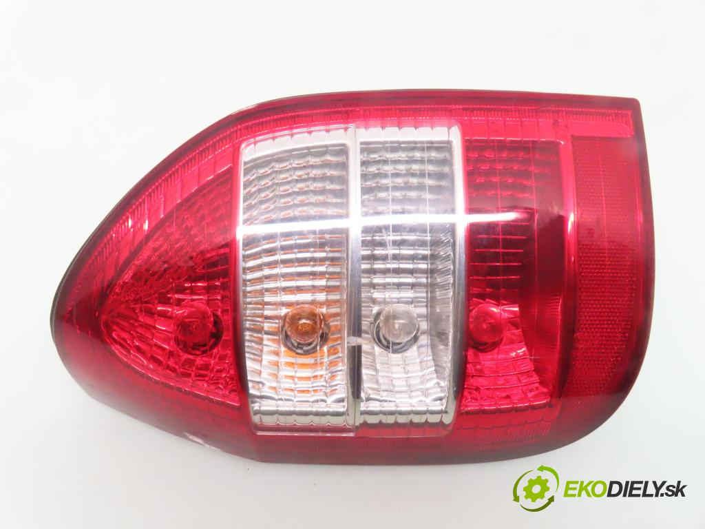 OPEL ZAFIRA A Nadwozie Wielkopojemne (MPV) (T98)  MINIVAN 2004 92,00 1.8 16V 125 - Z 18 XE 1796,00 světlo levé zadní 62280