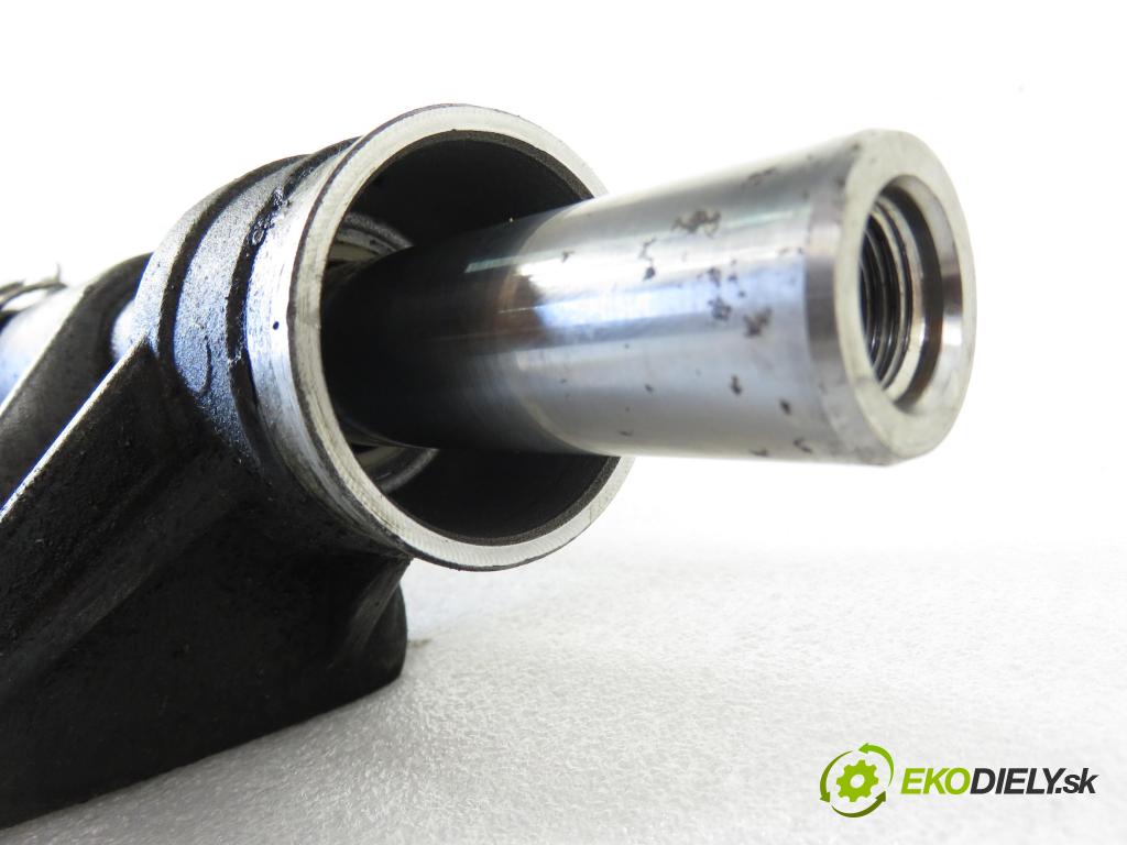 ALFA ROMEO 159 (939_) SEDAN 2006 85,00 1.9 JTDM 8V - 937 A7.000 1910,00 řízení ZE posilovačem 00505014410 ; 7832974157 ; 7832501288