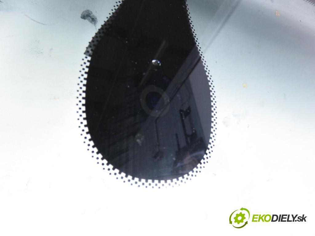 AUDI A6 (4F2, C6) SEDAN 2004 155,00 3.0 TDI quattro - BNG 2967,00 okno PŘEDNÍ 4E0955559A