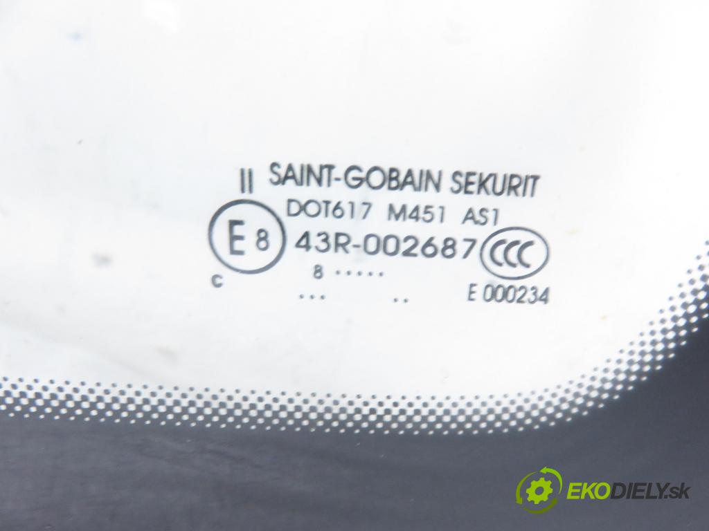 SKODA FABIA I (6Y2) HB 2000 74,00 1.4 16V - AUB 1390,00 okno PŘEDNÍ