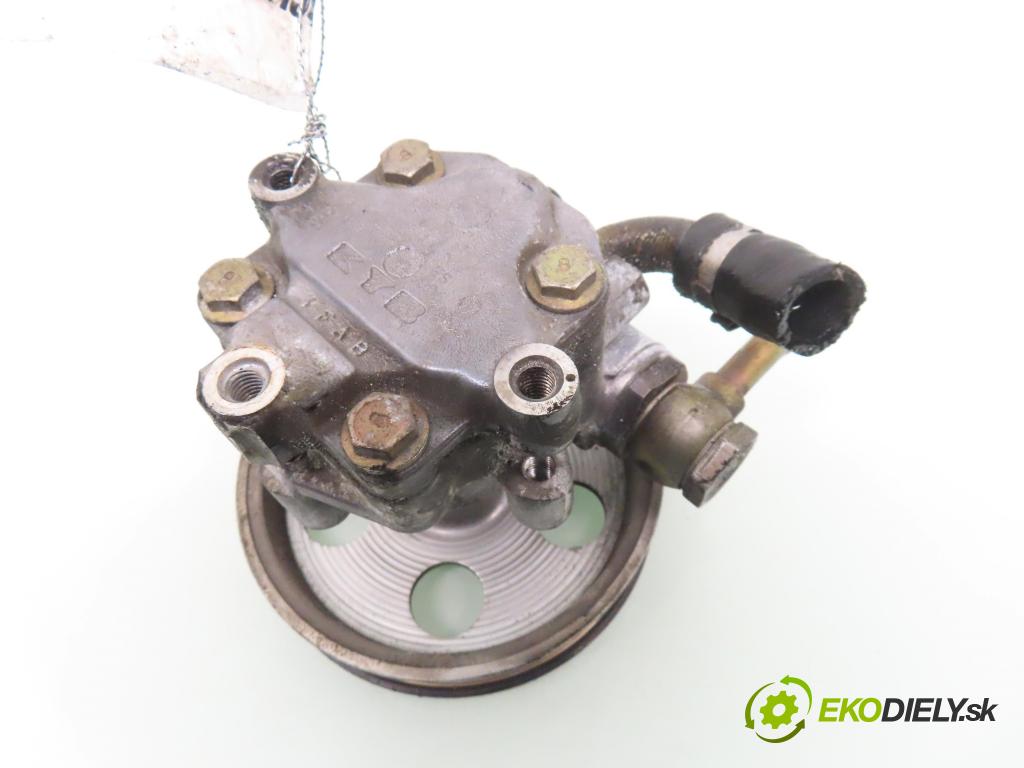 AUDI A4 (8E2, B6) SEDAN 2001 96,00 2.0 20V 130 - ALT 1984,00 pumpa servočerpadlo 8E0145153ES (Servočerpadlo)
