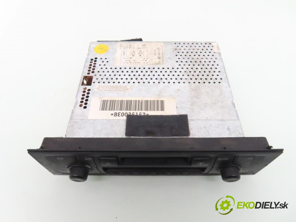 AUDI A4 (8E2, B6) SEDAN 2001 96,00 2.0 20V 130 - ALT 1984,00 RADIO modul 8E0035152
