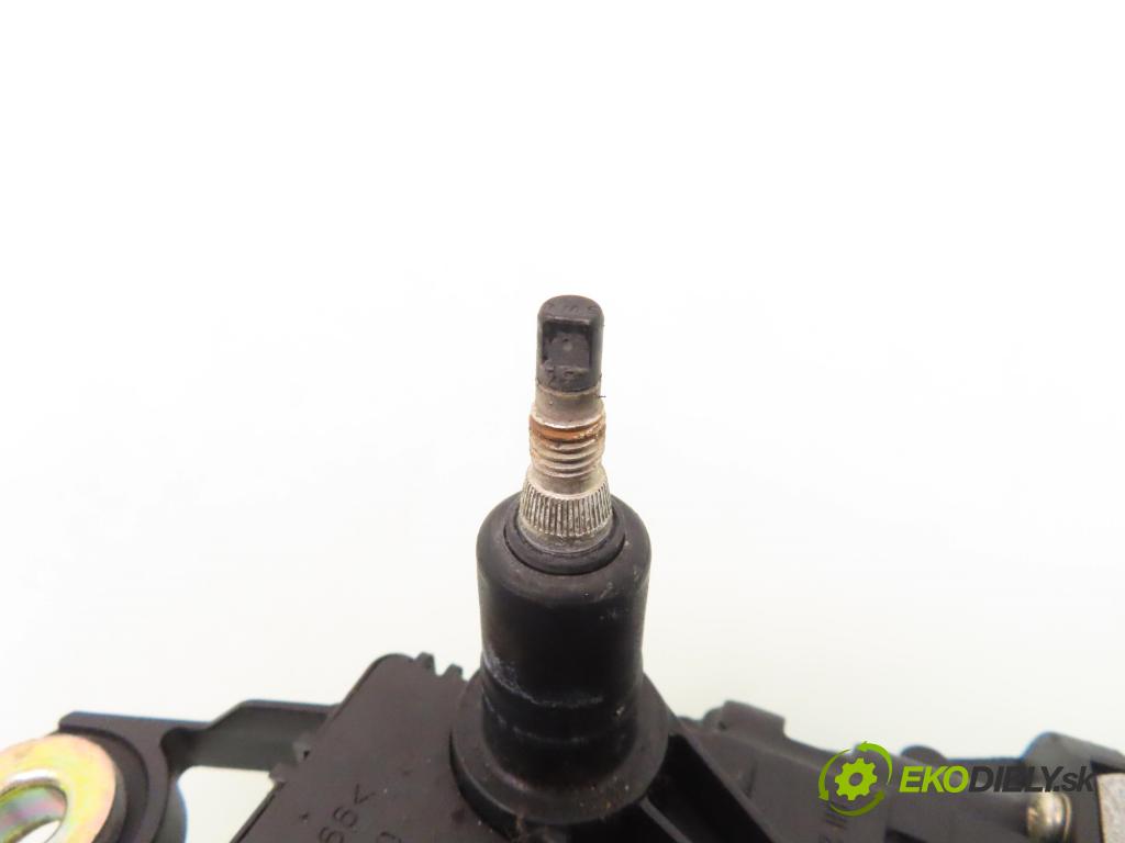 SEAT IBIZA III (6L1) HB 2004 47,00 1.2 12V - AZQ 1198,00 Motorček stierače zadné 6L6955711A ; 404699