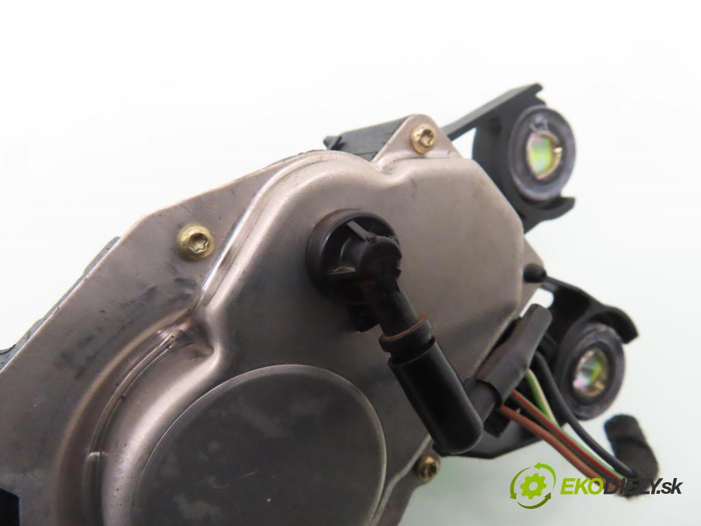 SEAT IBIZA III (6L1) HB 2004 47,00 1.2 12V - AZQ 1198,00 Motorček stierače zadné 6L6955711A ; 404699