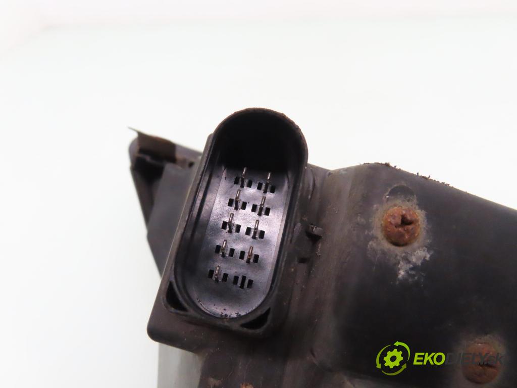 SEAT ALHAMBRA (7V8, 7V9) MINIVAN 2001 85,00 1.9 TDI PD 115 - AUY 1896,00 Svetlo LP 0301183201 ; 7M5941015D ; YM2113005ED