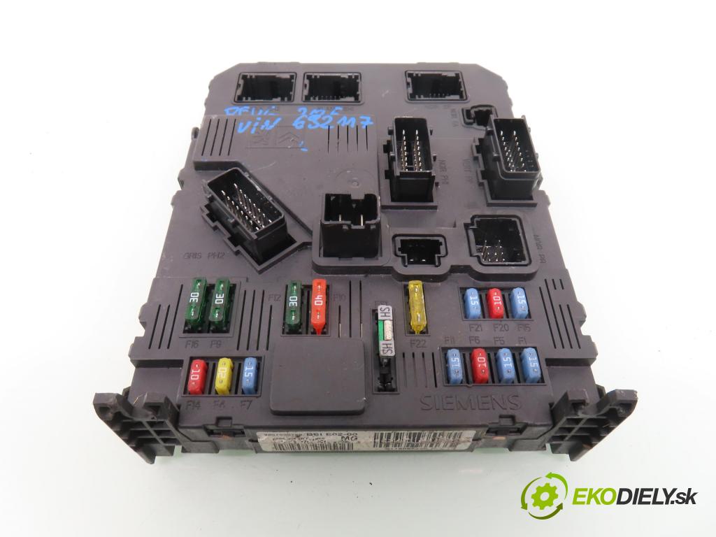 PEUGEOT 206 liftback (2A/C) HB 2002 55,00 1.4 75 - KFW 1360,00 MODUL BSI 9657999780 ; S118085220F