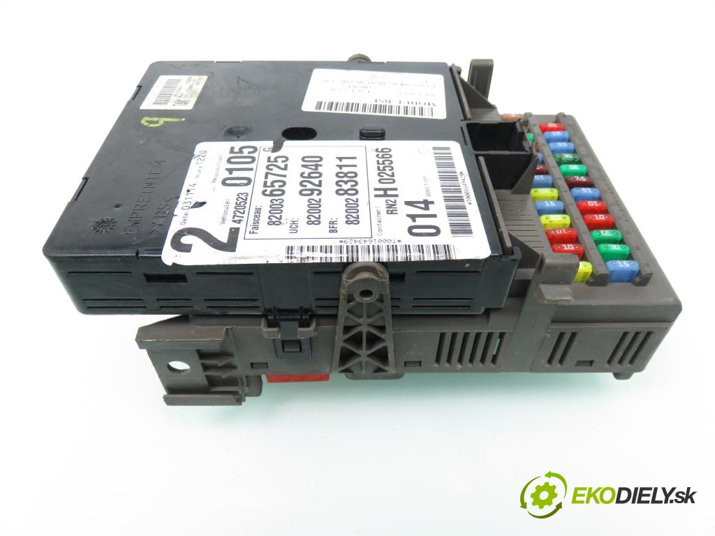 RENAULT LAGUNA II (BG0/1_) LIFTBACK 2003 88,00 1.8 16V (BG06, BG0J, BG0M) - F4P 774 1783,00 MODUL UCH-2 8200292640