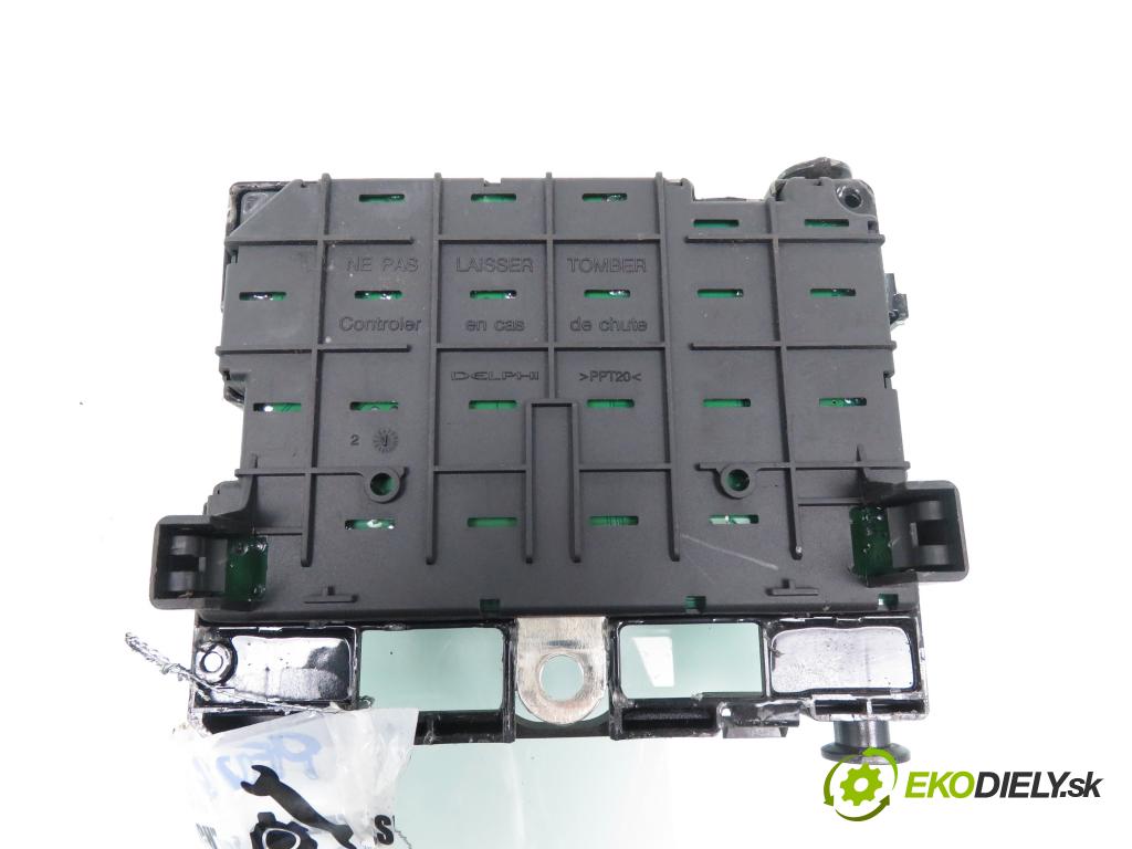 PEUGEOT 206 liftback (2A/C) HB 2002 55,00 1.4 75 - KFW 1360,00 MODUL BSM 9657608780