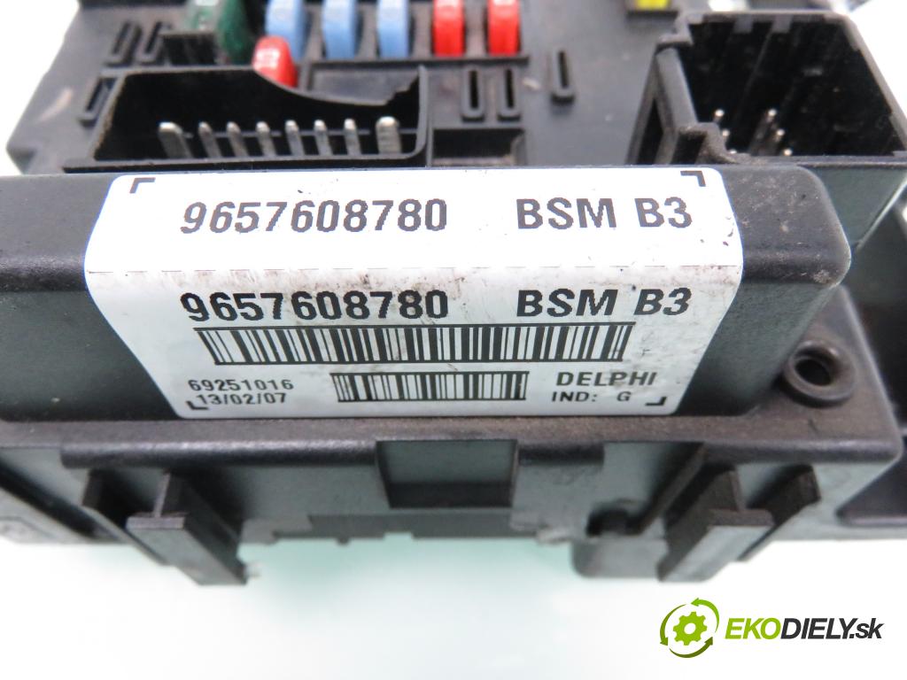 PEUGEOT 206 liftback (2A/C) HB 2002 55,00 1.4 75 - KFW 1360,00 MODUL BSM 9657608780