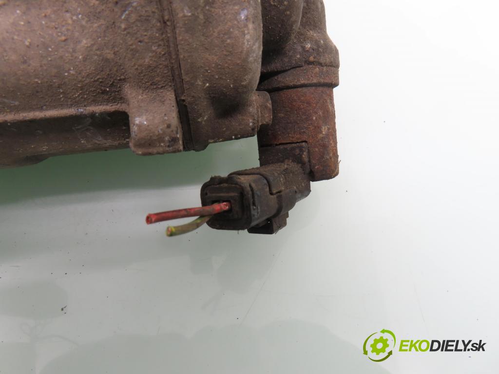 PEUGEOT 407 (6D_) SEDAN 2006 80,00 1.6 HDi 110 - 9HZ (DV6TED4) 1560,00 KOMPRESOR: klimatizácie 9648138980 (Kompresor klimatizácie)