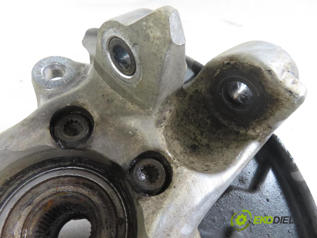 AUDI A4 (8E2, B6) SEDAN 2001 96,00 2.0 20V 130 - ALT 1984,00 náboj LP ABS