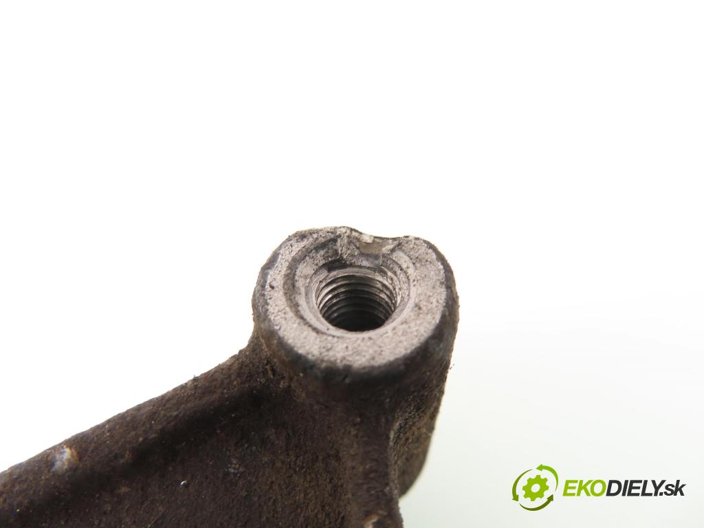 OPEL VECTRA C GTS (Z02) HB 2003 92,00 2.2 DTI 16V 125 - Y 22 DTR 2172,00 Uchytenie alternátora 24401737