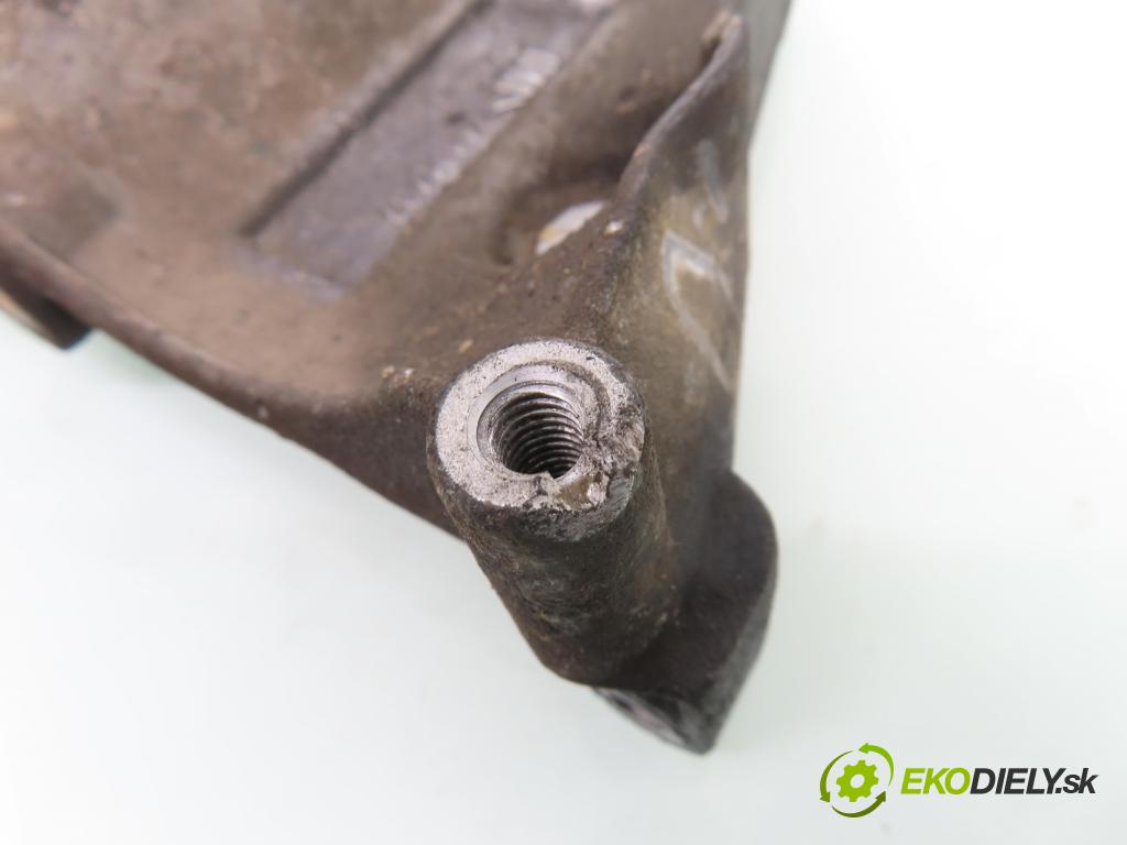 OPEL VECTRA C GTS (Z02) HB 2003 92,00 2.2 DTI 16V 125 - Y 22 DTR 2172,00 Uchytenie alternátora 24401737