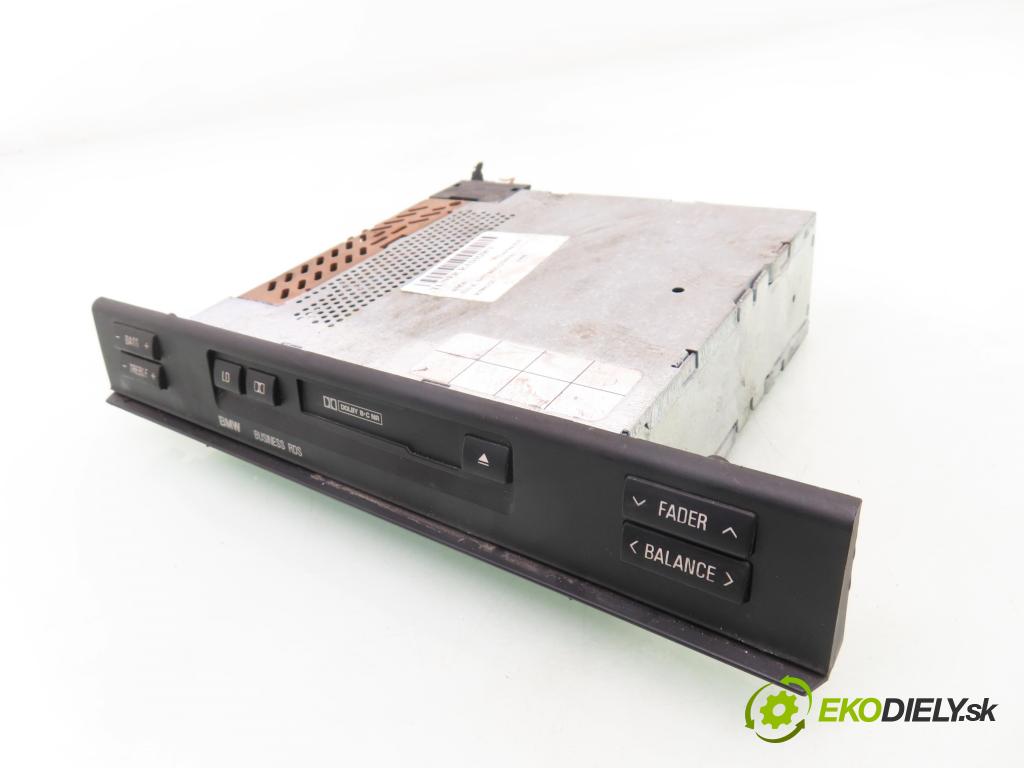 BMW 5 Touring (E39) KOMBI 1998 105,00 525 tds 143 - M51 D25 (256T1) 2497,00 RADIO modul 8374997