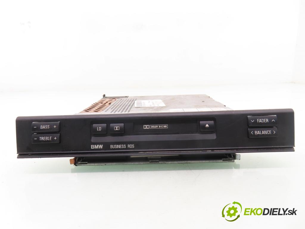 BMW 5 Touring (E39) KOMBI 1998 105,00 525 tds 143 - M51 D25 (256T1) 2497,00 RADIO modul 8374997
