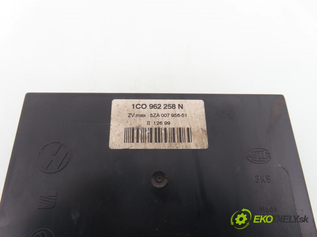VW BORA (1J2) SEDAN 2001 81,00 1.9 TDI - AHF 1896,00 MODUL komfortu 1C0962258N