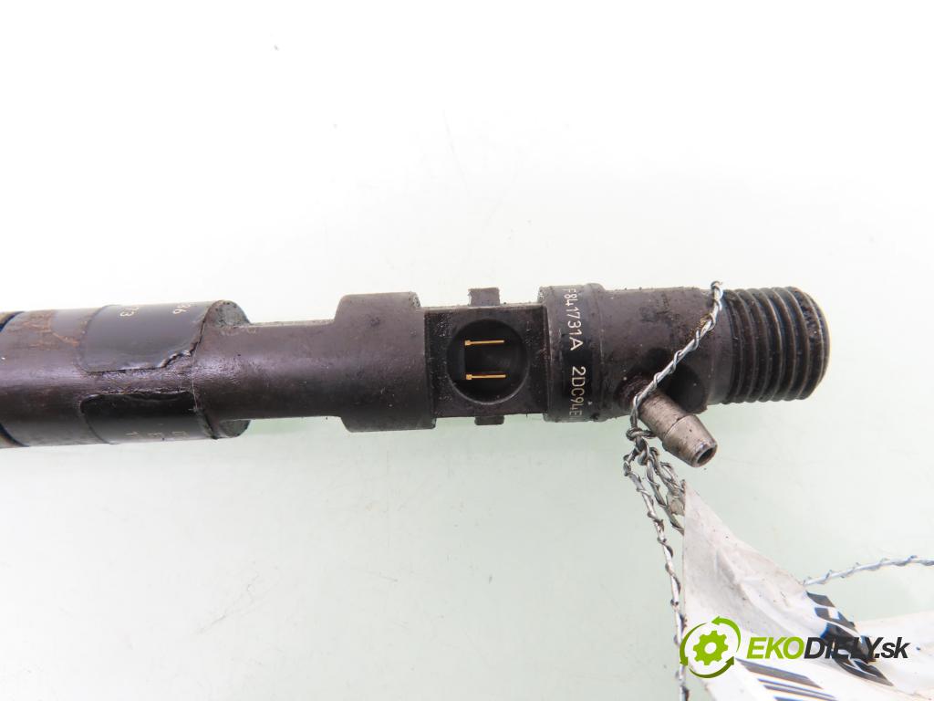 RENAULT MEGANE II (BM0/1_, CM0/1_) HB 2002 60,00 1.5 dCi 82 - K9K 722 1461,00 vstrekovač EJBR01801A ; 8200365186 ; 8200049873 (Vstrekovač paliva)