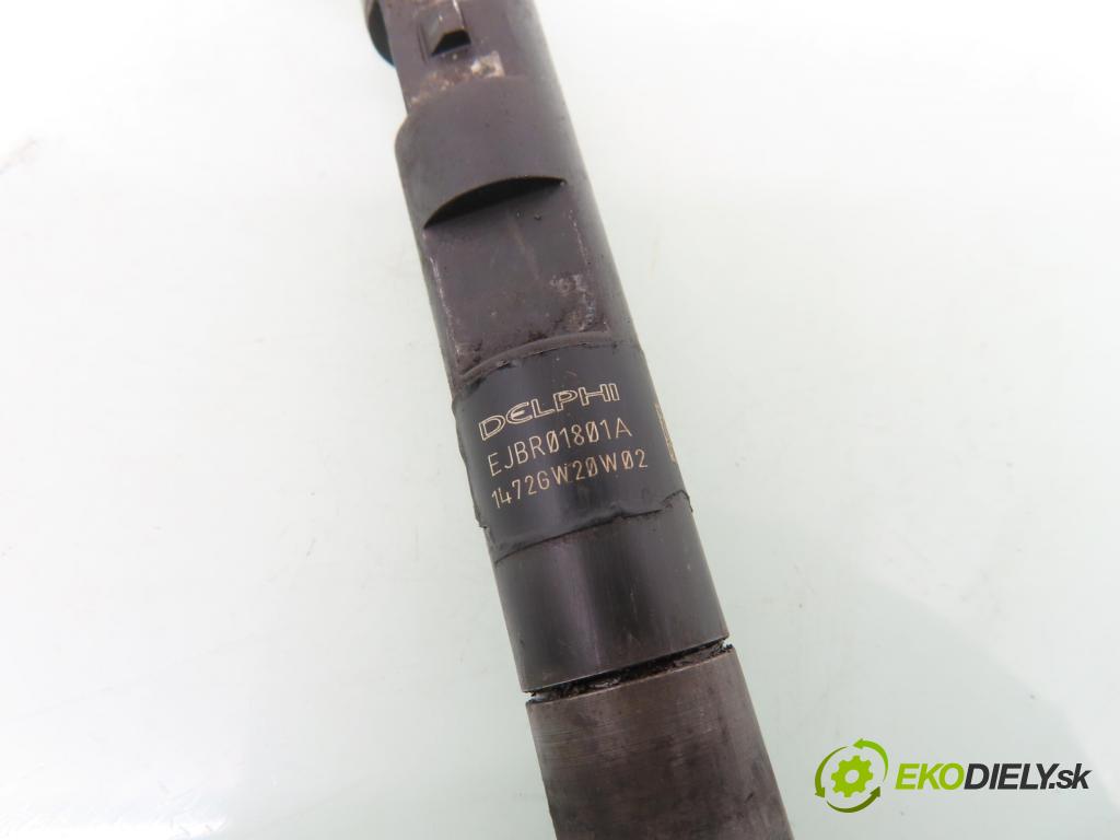 RENAULT MEGANE II (BM0/1_, CM0/1_) HB 2002 60,00 1.5 dCi 82 - K9K 722 1461,00 vstrekovač EJBR01801A ; 8200365186 ; 8200049873 (Vstrekovač paliva)